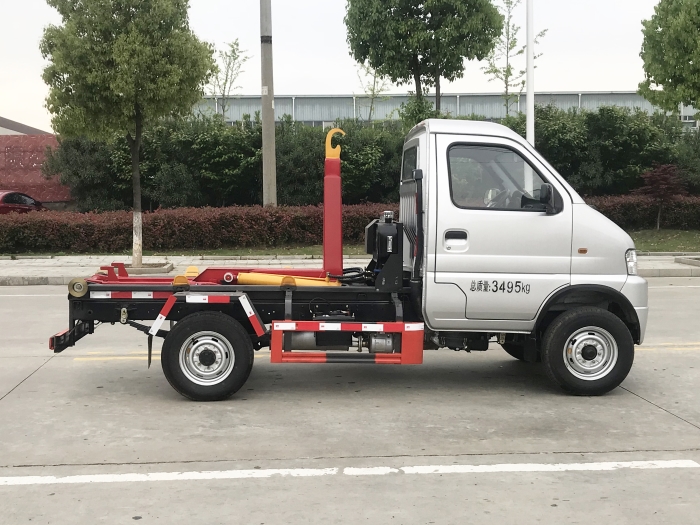 HDW5038ZXXE6車廂可卸式垃圾車（東風(fēng)小霸王）