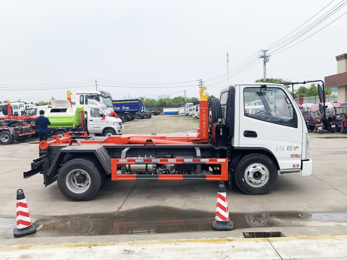 HDW5042ZXXK6車廂可卸式垃圾車(凱馬K8)