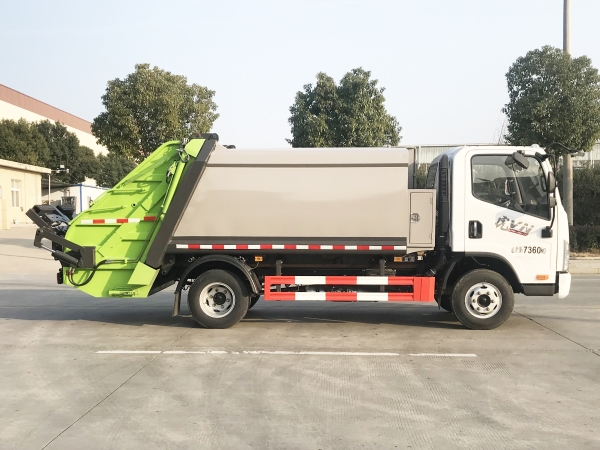HDW5072ZYSCA6型壓縮式垃圾車（一汽解放）6m3