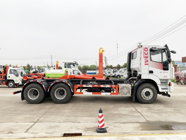 HDW5255ZXXCQ6車(chē)廂可卸式垃圾車(chē)（上汽紅巖H7）20T