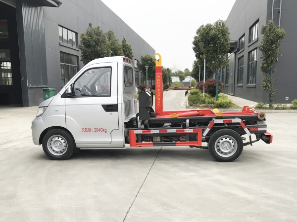 HDW5024ZXXSQ6車廂可卸式垃圾車（奇瑞-開瑞）