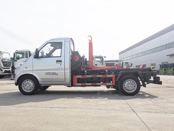 HDW5030ZXXBEV純電動車廂可卸式垃圾車（五菱新能源）