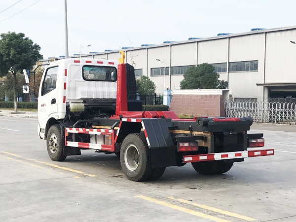 HDW5081ZXXFD6車廂可卸式垃圾車（飛碟奧馳V3）