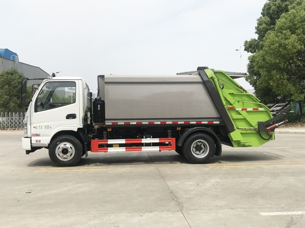 HDW5090ZYSK6型壓縮式垃圾車（凱馬）6m3