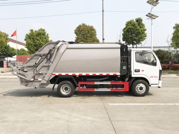 HDW5076ZYSE6型壓縮式垃圾車(東風多利卡）6m3