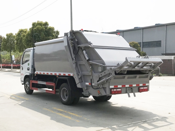 HDW5076ZYSE6型壓縮式垃圾車(東風多利卡）6m3