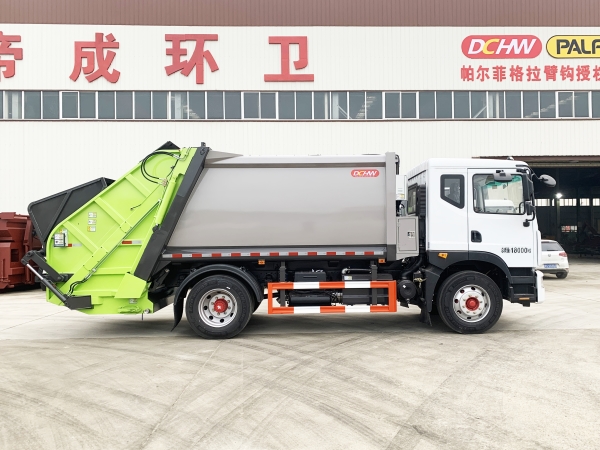 HDW5182ZYSE6型壓縮式垃圾車（東風(fēng)多利卡D9）10~12m3