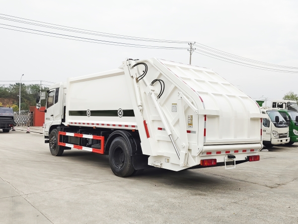 HDW5181ZYSD6型壓縮式垃圾車（東風天錦）12~14m3