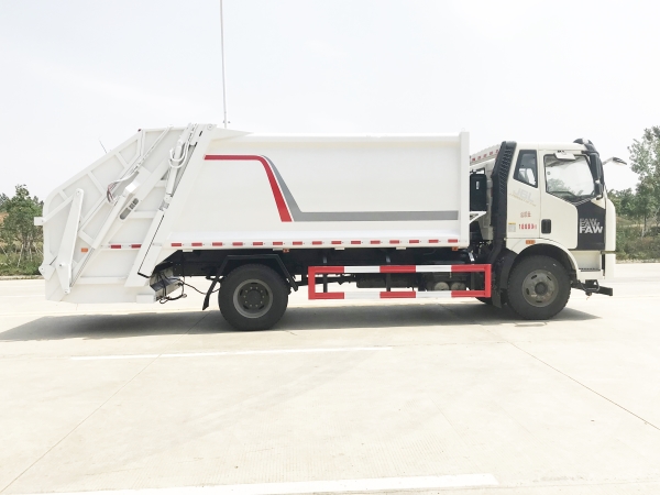 HDW5180ZYSC6型壓縮式垃圾車（一汽解放）12~14m3