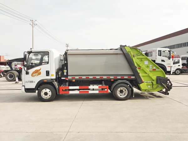 HDW5077ZYSZ6型壓縮式垃圾車(重汽豪曼)6m3