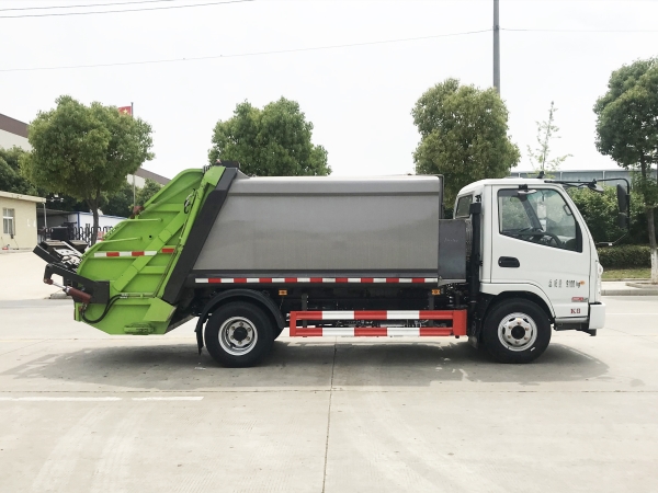 HDW5090ZYSK6型壓縮式垃圾車（凱馬）6m3