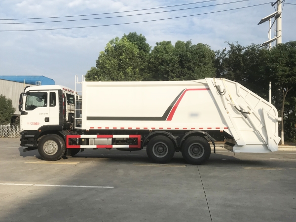 HDW5253ZYSZ6型壓縮式垃圾車（重汽汕德卡）18m3
